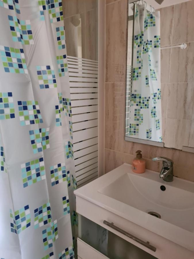 Apartamento En Pleno Centro De Nerja Luaran gambar